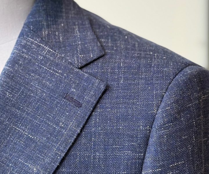 Ook voor een set in technisch materiaal, wol of katoen/linnen kunt u bij ons terecht op maat.