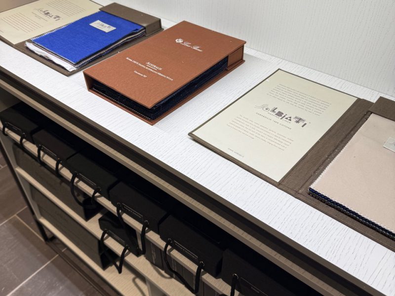 Bij Porto di Lusso in Hillegersberg kunt u terecht voor al uw maatwensen, van een trouwpak tot een pantalon.